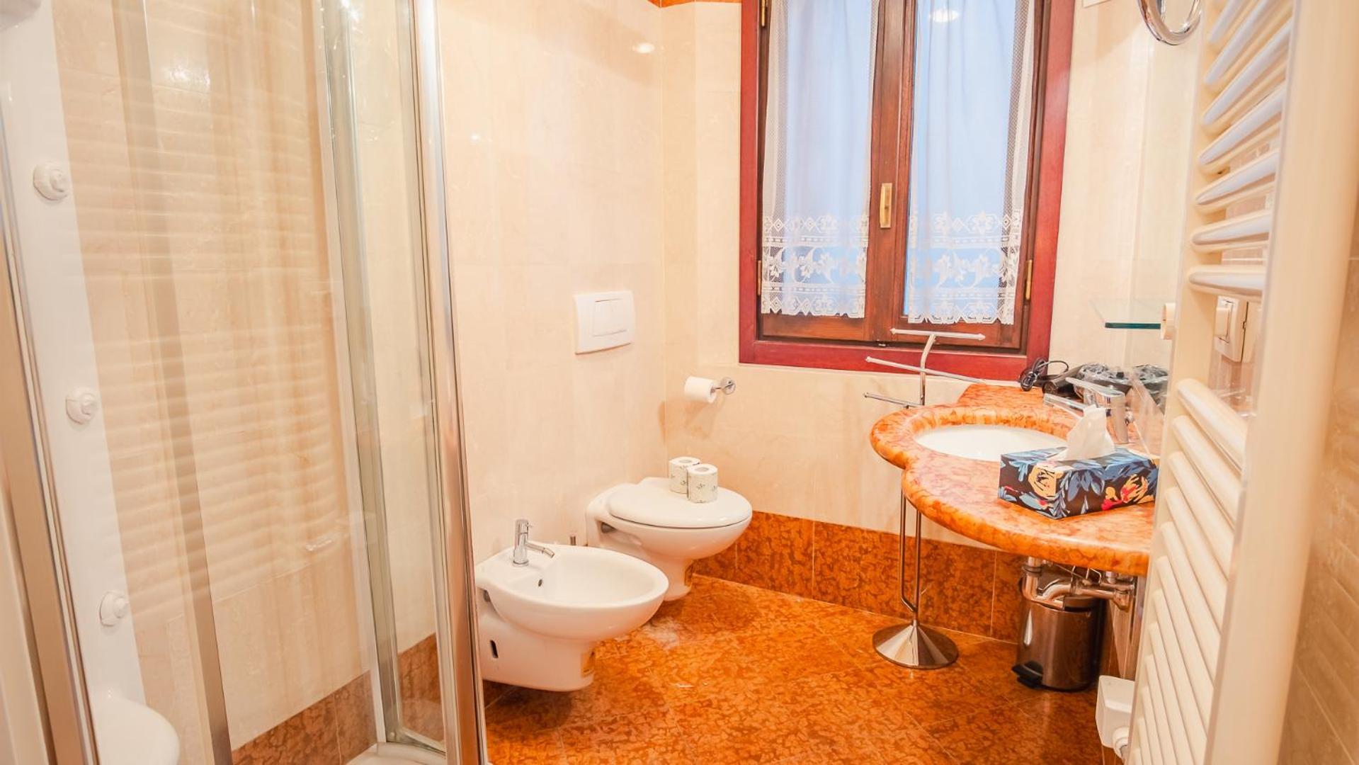 Апартаменты Piazza Grande - Italian Homing Болонья Экстерьер фото